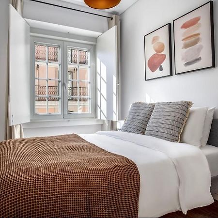 Private Bedrooms In The Heart Of Lisboa Exteriör bild