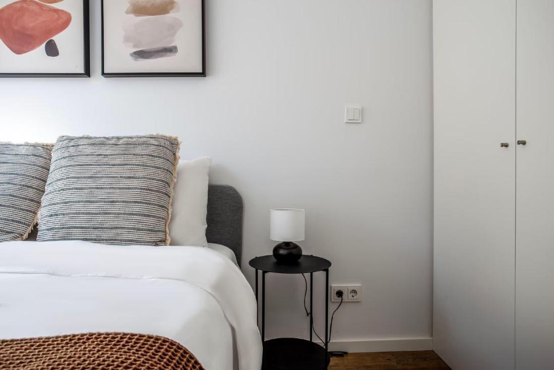 Private Bedrooms In The Heart Of Lisboa Exteriör bild